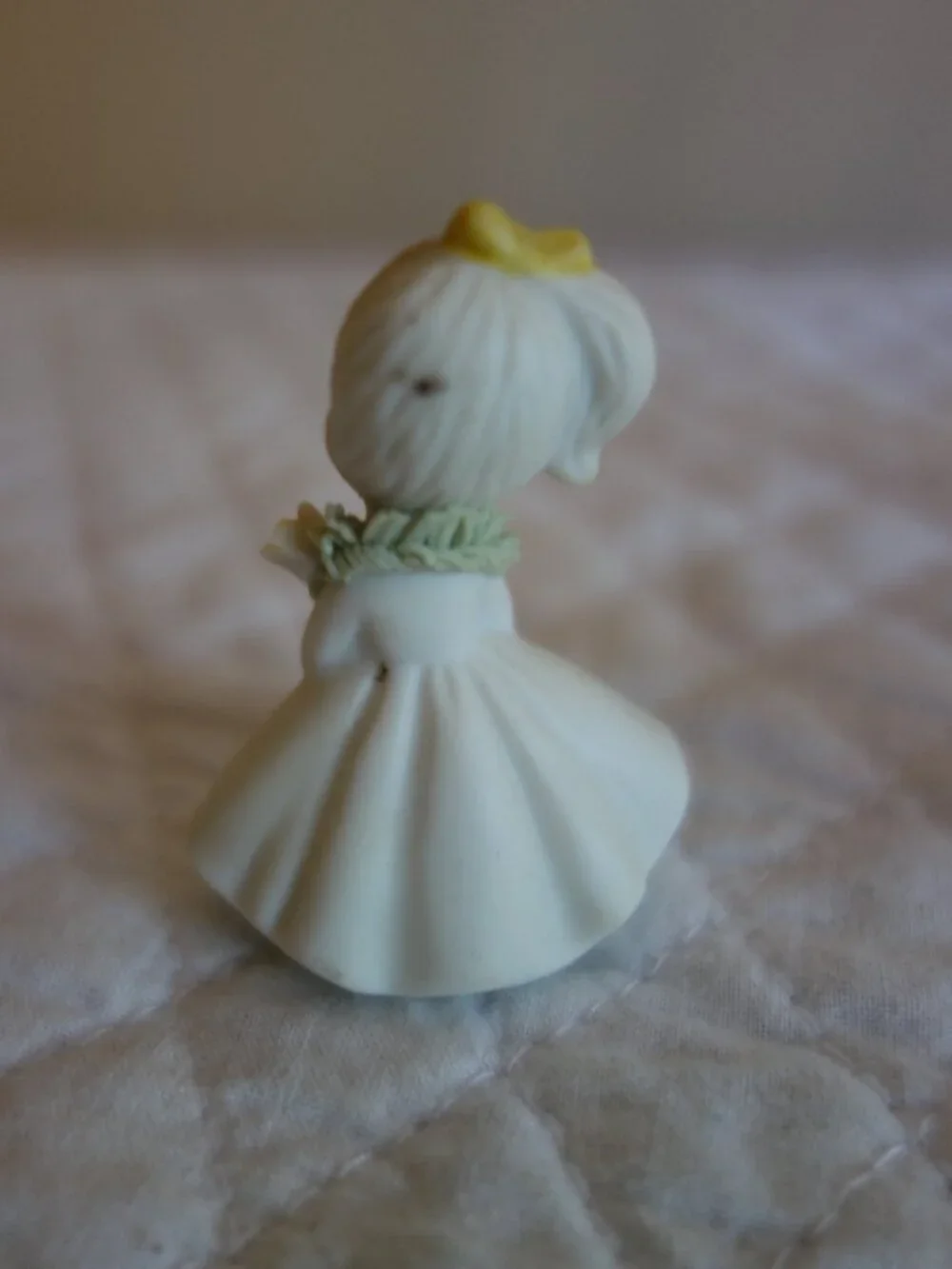 Lot of four Vntg NAPCOWARE Miniature Girls w/ flowers figurines - READ
